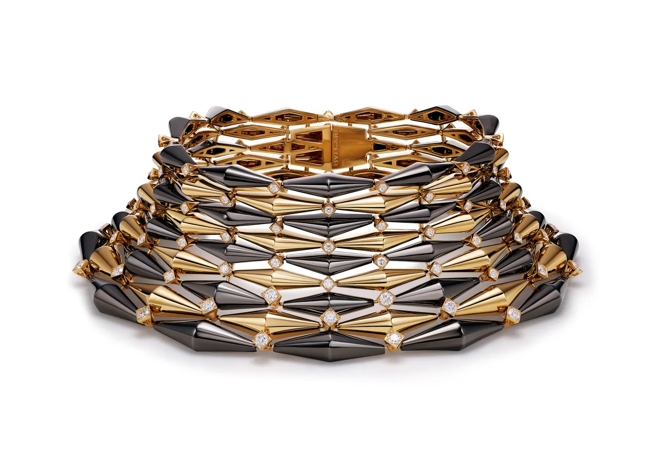 BVLGARI ETERNAL VIMINI系列頂級黃K金鑽石頸鍊。品牌提供