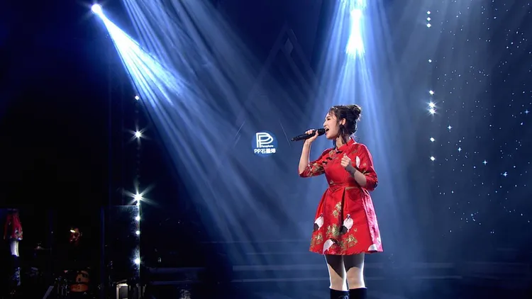 張齡予登台唱歌沒信心。三立提供