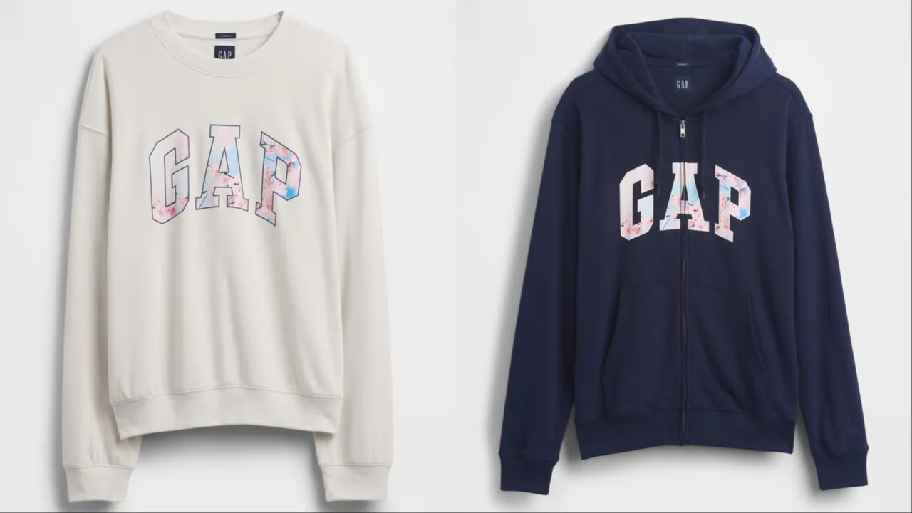 Gap灰色櫻花系列Logo圓領大學T（左）1999元、海軍藍櫻花系列Logo連帽外套（右）2999元。品牌提供