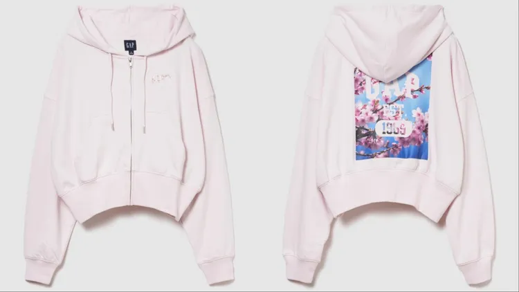 Gap粉色櫻花系列Logo連帽外套，1999元。品牌提供