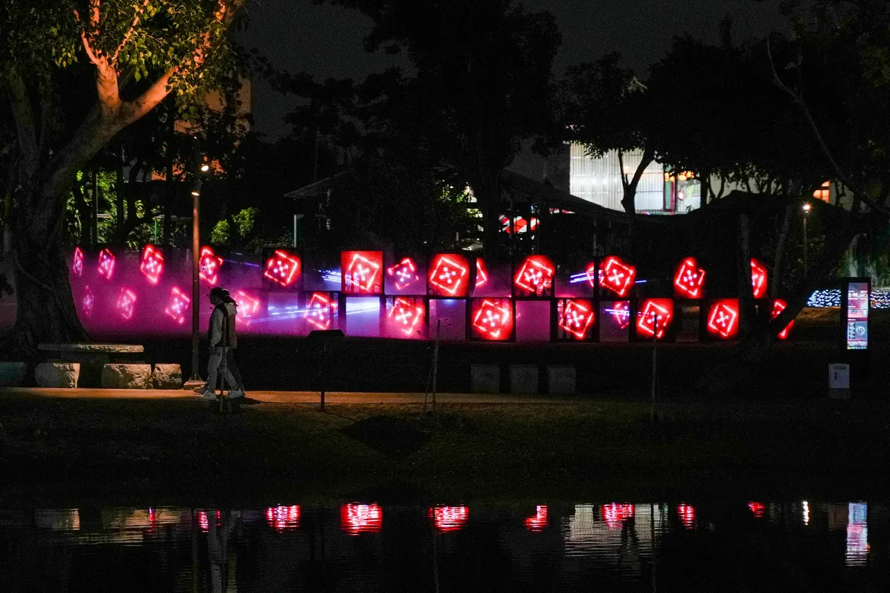 A04 光・蜂炮。田欣雲攝