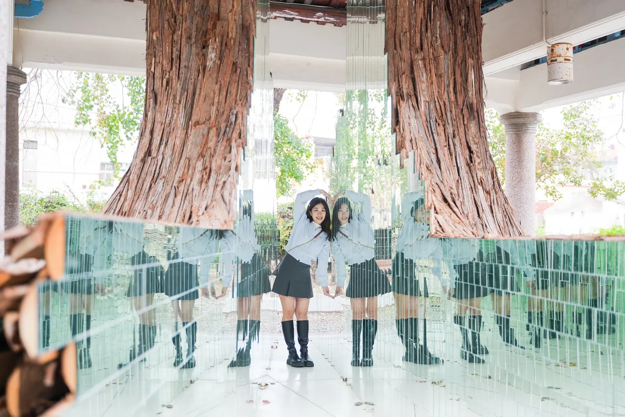 栗林隆《塩水の樹》。田欣雲攝