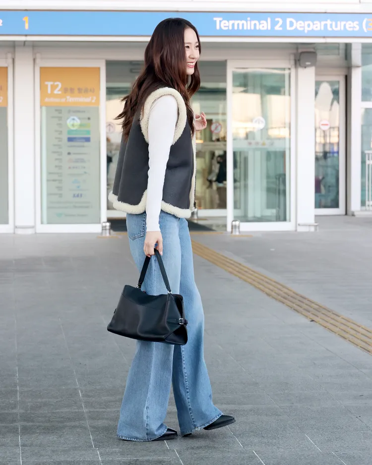 鄭秀晶全身散發高級鬆弛感。品牌提供