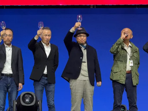 緯創尾牙｜林襄、李多慧登場！破萬員工嗨炸現場　董座高喊股票長抱、菜色曝光