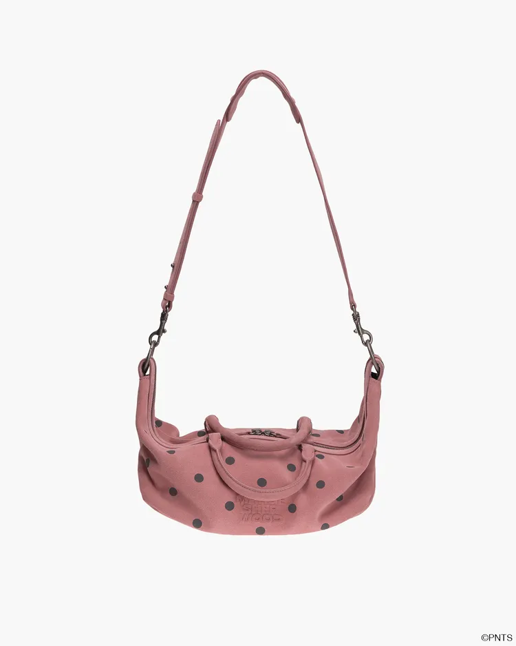 MARGESHERWOOD x PEANUT聯名系列DUMPLING TOTE EW，1萬2980元。品牌提供