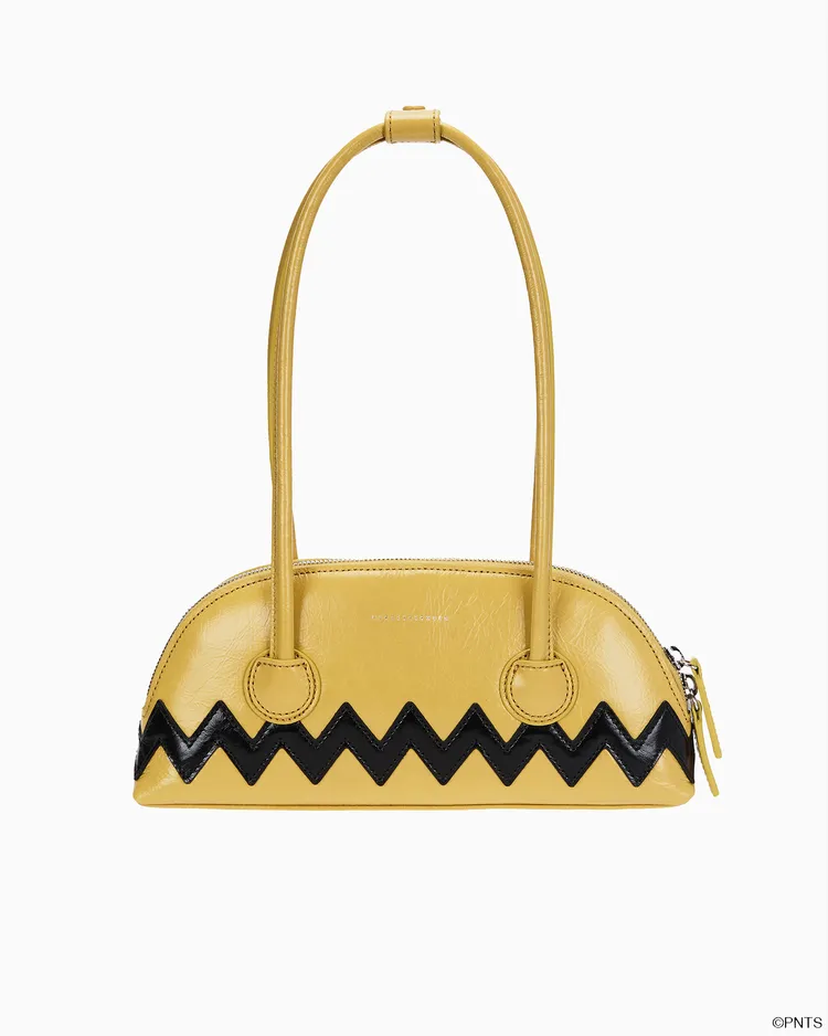 MARGESHERWOOD x PEANUT聯名系列BESSETTE SHOULDER，8280元。品牌提供