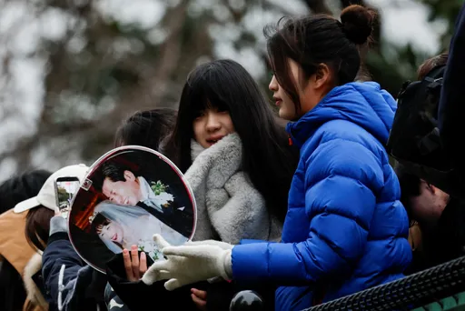 自民黨眾院大勝！7旬嬤揭「選民倒戈」關鍵：日子苦照樣投