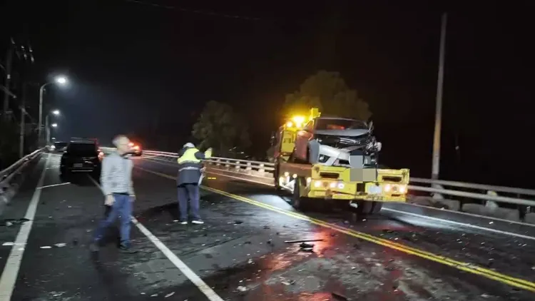 醉漢偷走警車在台9線狂飆撞車後釀3傷。警方提供