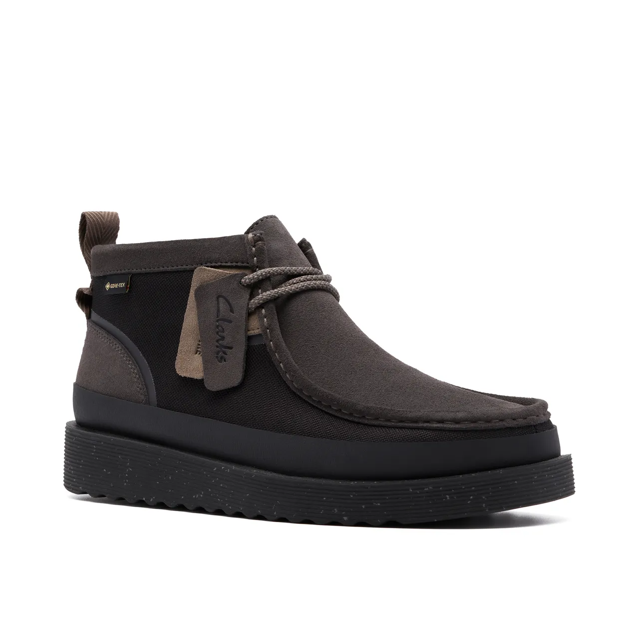 Clarks Wallabee FTR GTX休閒靴，9880元。品牌提供