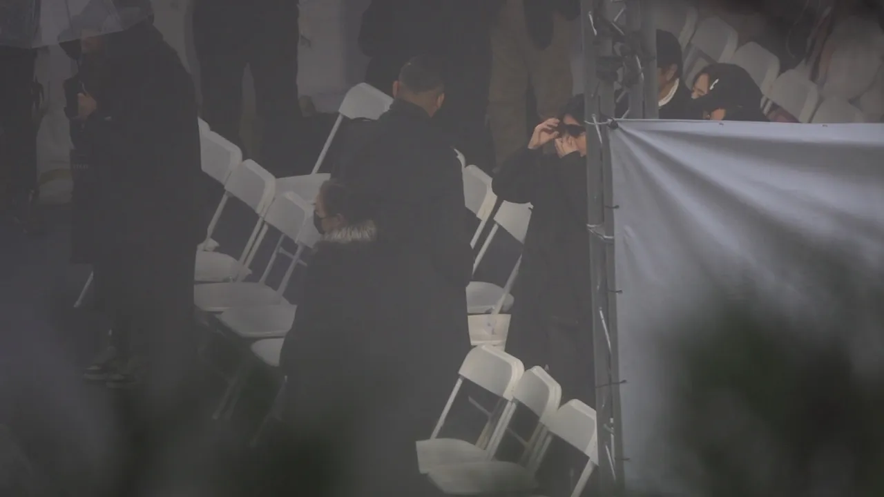 小S拭淚。特勤中心攝