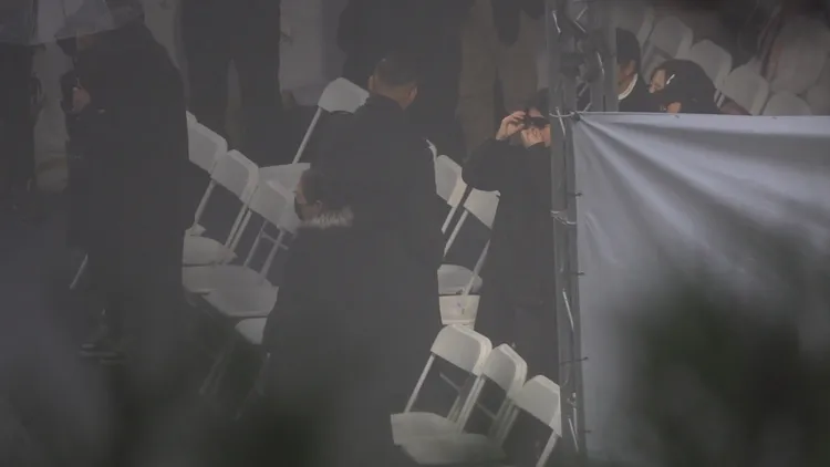 小S拭淚。特勤中心攝