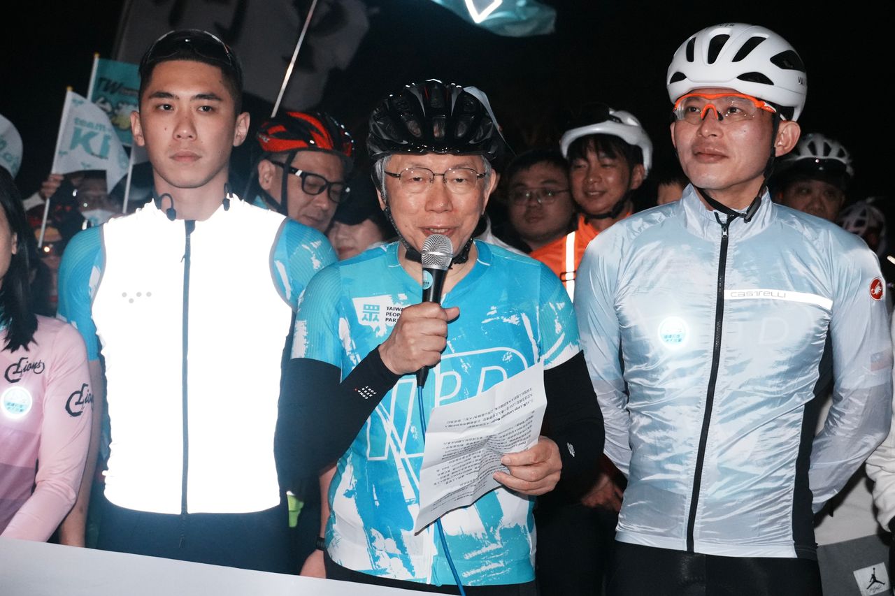 與黃國昌再挑戰自行車一日北高 柯文哲:實在是怕怕的