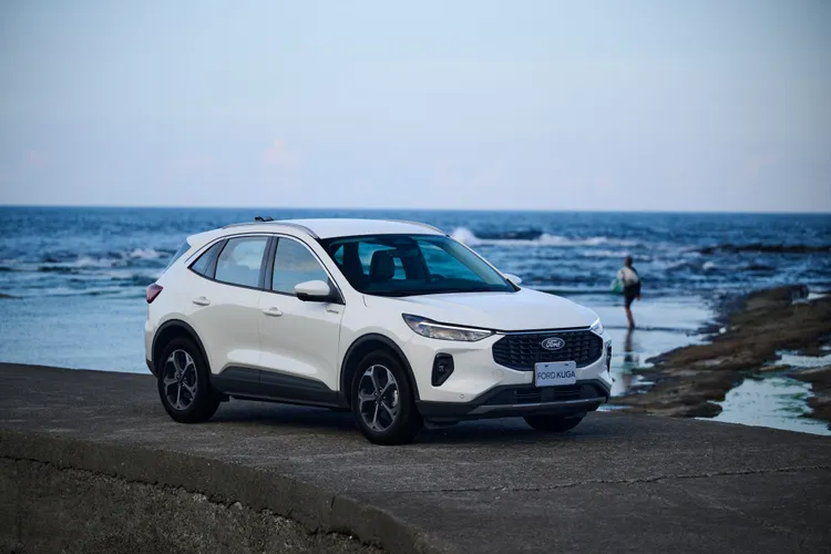 春節期間入主Kuga 1.5T享力挺價83.9萬元起，並提供高額零利率與5年原廠保固方案。業者提供