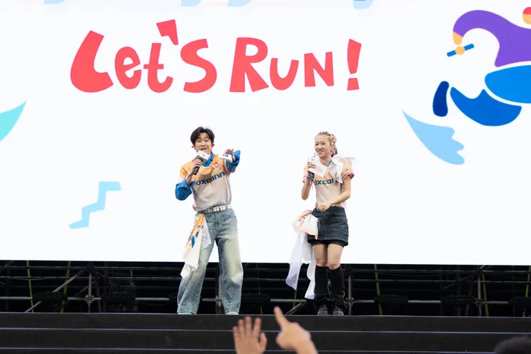 Lulu與陳漢典擔任2026全鴻海運動會主持人，帶動現場氣氛炒熱全場，讓台北大巨蛋宛如大型尾牙嘉年華。鴻海提供