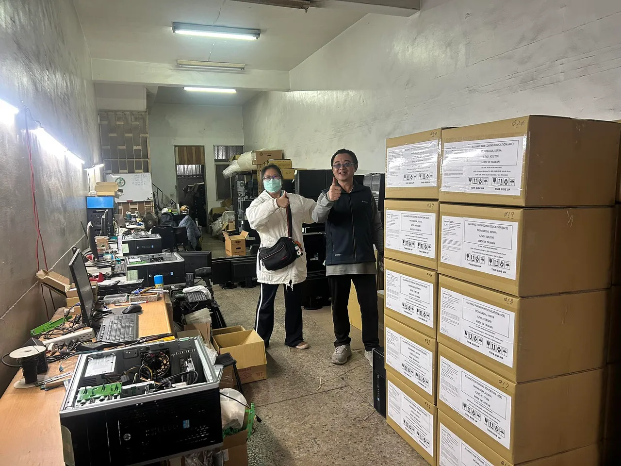 高雄科丁協會募集堪用電腦後，測試整理後，成為再生電腦。黃柏霖提供