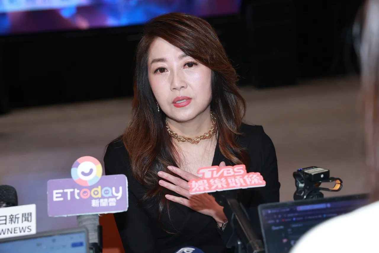 廖筱君不捨吳中純離世。彭欣偉攝