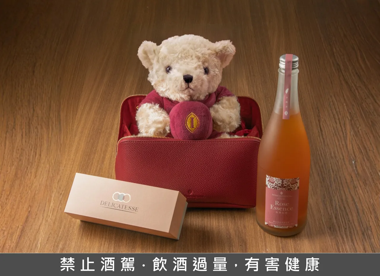 高雄洲際酒店新春限定客房禮遇，依不同房型精心配置專屬驚喜內容。業者提供