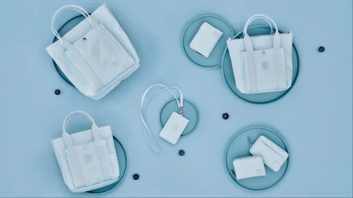 PORTER INTERNATIONAL打造甜點系包款　絕美霧藍色浪漫滿點