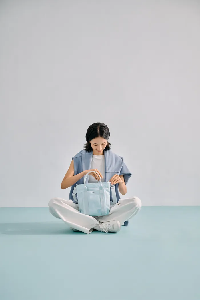 PUFF系列以立體縫製的口袋結構勾勒出飽滿視覺輪廓。品牌提供