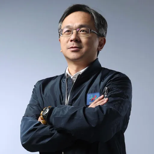 許原榮宣布投入北市松信初選　韓國瑜唯一推薦：團隊的寶藏