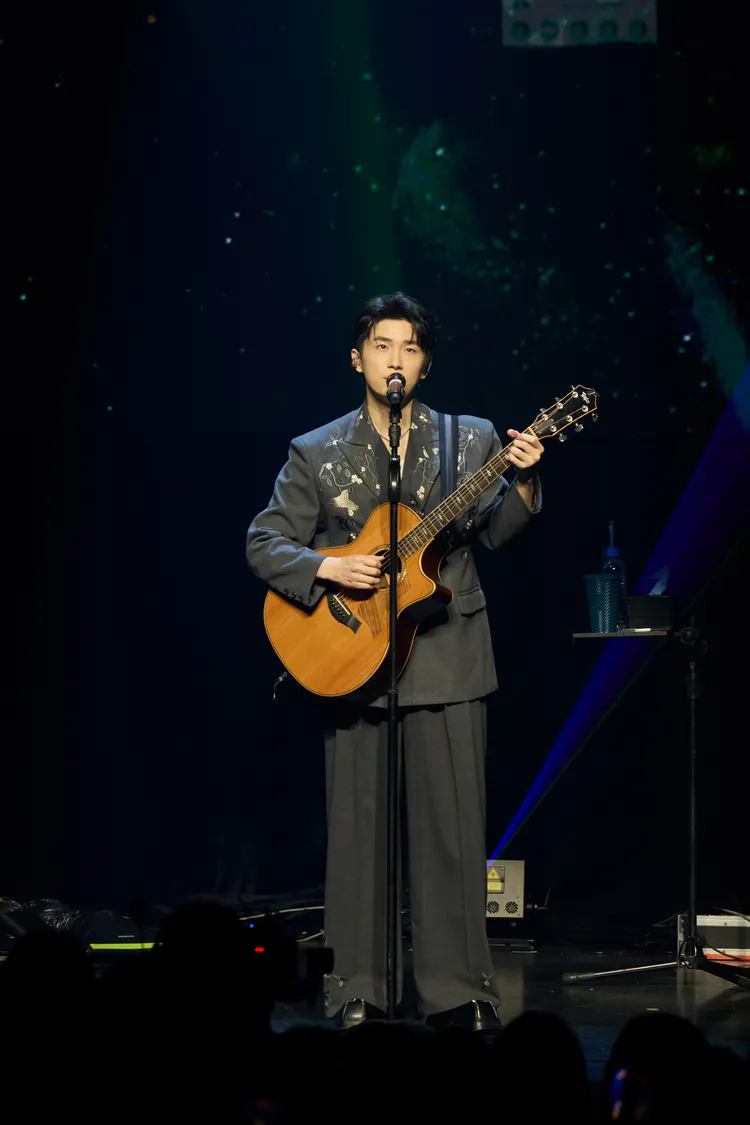 曹楊首度在台開唱，坦言內心忐忑。杰威爾提供