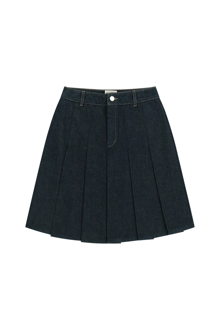 M+FG百褶中長裙，4090元。品牌提供