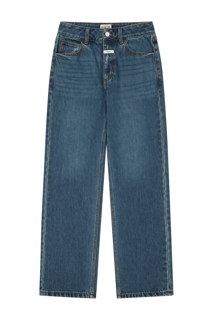 M+FG修身直筒牛仔褲，3990元。品牌提供