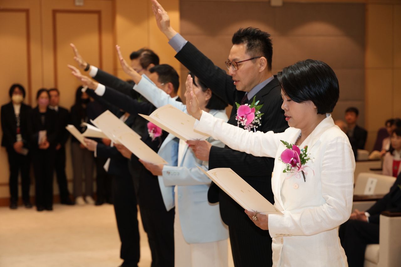 李貞秀稱放棄中國籍遭拒 他揪出5破綻:懷疑她沒送出申請表