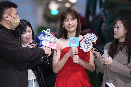 101外牆今晚為228點燈　賈永婕：我捐22.8萬給慈林基金會