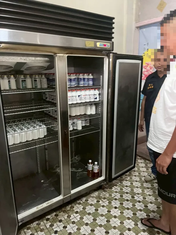 劉男自中國違法輸入未經核准之非法禽流感疫苗。翻攝畫面