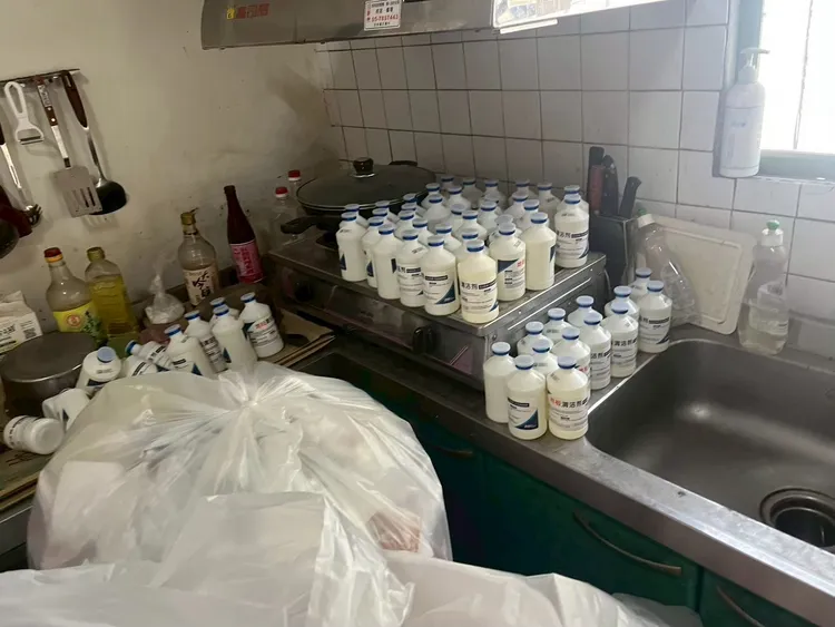 劉男自中國違法輸入未經核准之非法禽流感疫苗。翻攝畫面