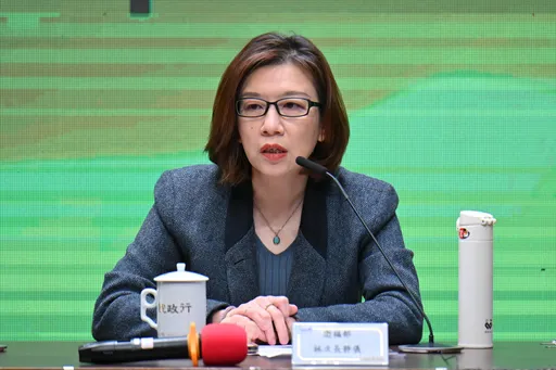 雙北鬧ICU荒？林靜儀曬「空床數據」澄清　反遭醫護砲轟