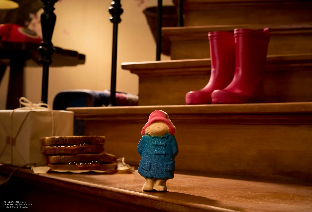 Paddington x LUSH柏靈頓汽泡彈，350元。品牌提供