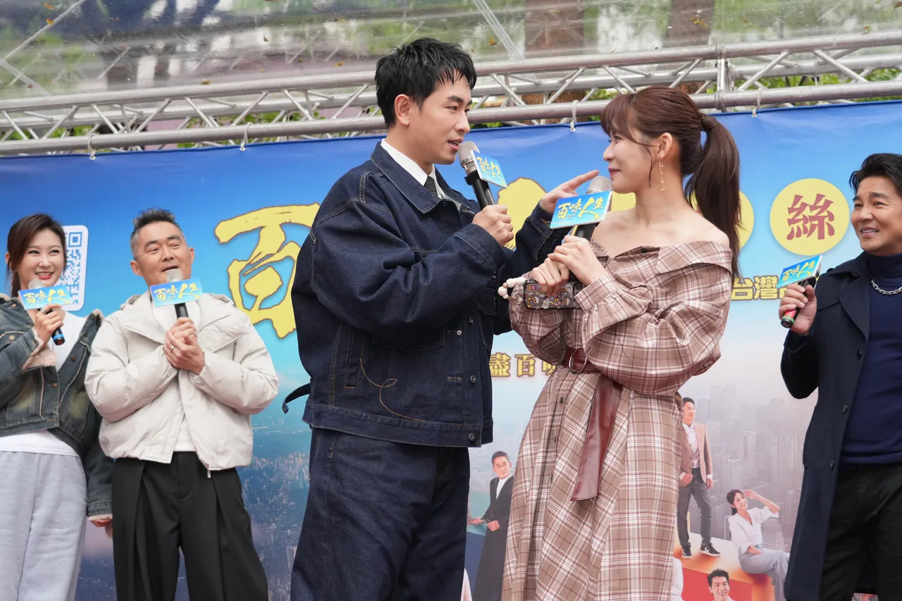 陳謙文（左）和林萱瑜這對好友演激情戲有點尷尬。彭欣偉攝