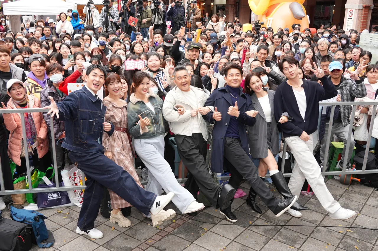 《百味人生》演員群與3千位粉絲同歡。彭欣偉攝