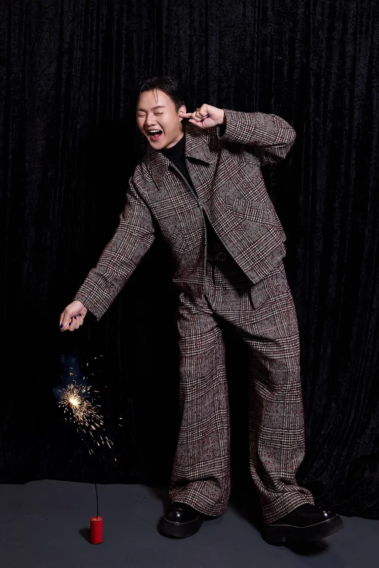 許富凱開心迎新年。何樂音樂提供