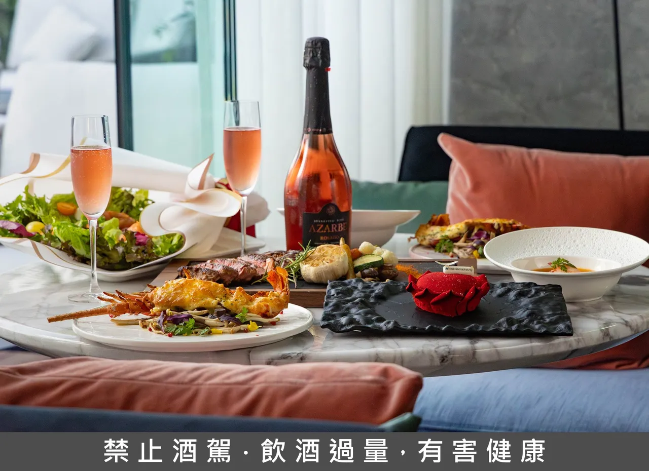 高雄日航草莓甜點與情人節盛宴甜蜜聯動　Rooftop Bar22首推星空求婚派對