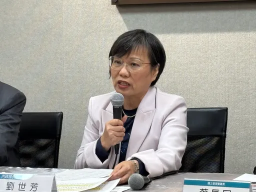 黃國昌慘了！2天收抖內近30萬　內政部：不符政治獻金規定