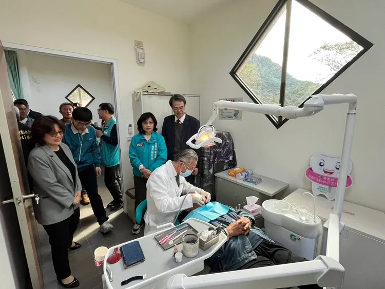 山美衛生室未來也有口腔保健、樂齡假牙裝設等服務。嘉縣府提供