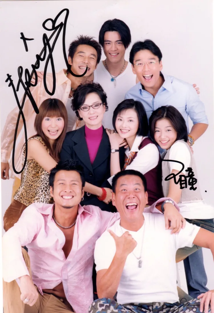 王瞳也分享《女生向前走》演員大合照。民視提供