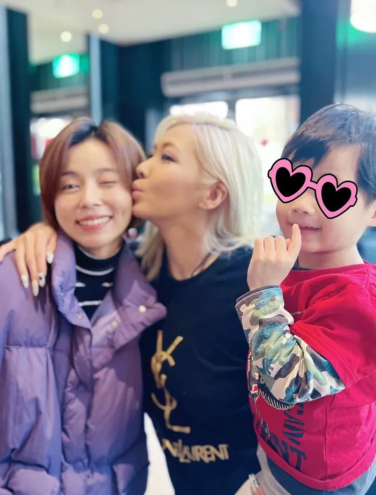 Makiyo帶著兒子和王瞳聚餐。翻攝自王瞳IG
