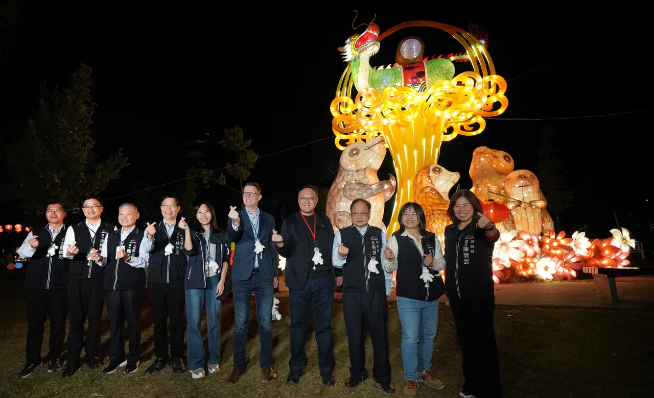 民政局幸福祈願村展區。市府提供