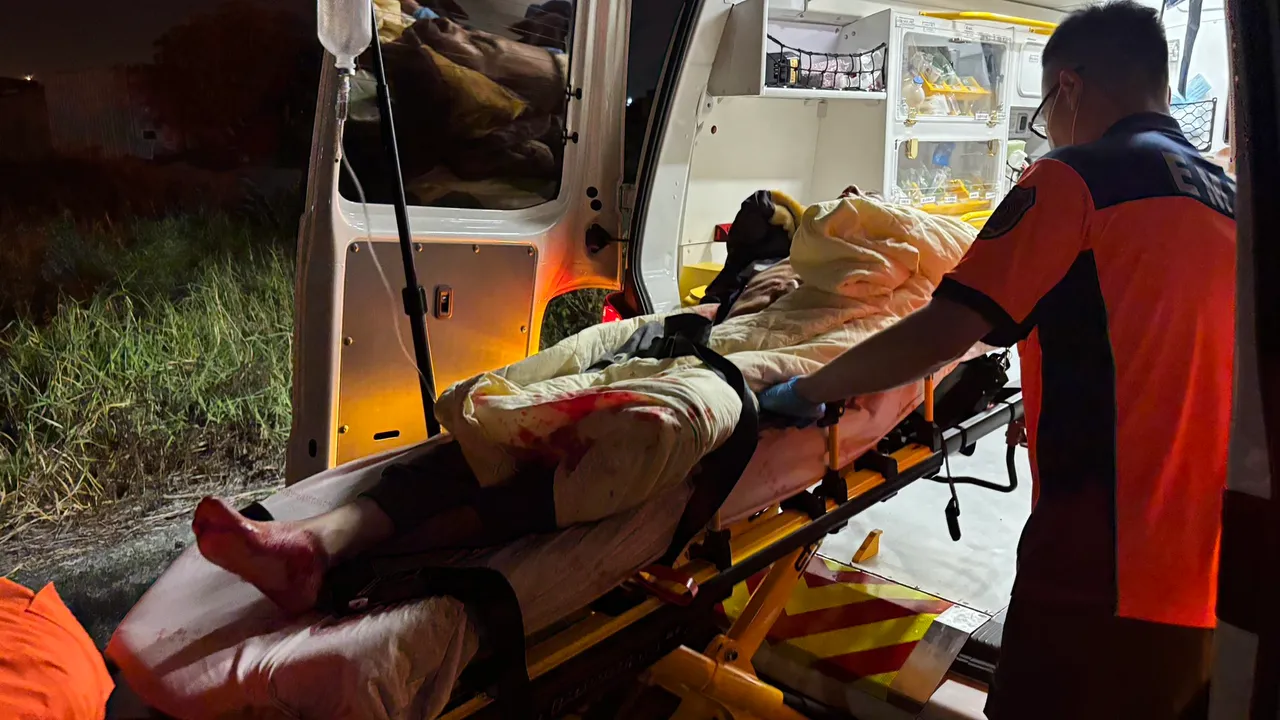 陳男殺傷妻子與小舅子後自殘，三人都被送醫急救。翻攝畫面