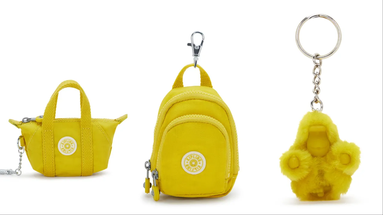 Kipling X白沙屯媽祖聯名MINI ART迷你包款吊飾（左起）1080元、MINI SEOUL後背包吊飾1180元、小猴子吊飾380元。品牌提供