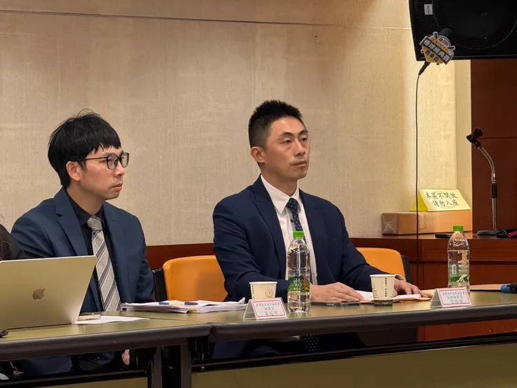 承辦主任檢察官曾揚嶺（右）、檢察官黃冠中（左）。謝亞庭攝