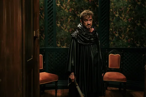 普級畫面不到10分鐘！《死侍》女星血戰跩哥馬份　片商投降自嘲「太血腥剪不了」