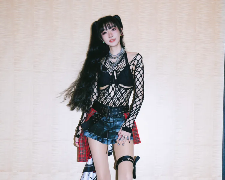 謝金燕今晚造型超火辣。出日音樂提供