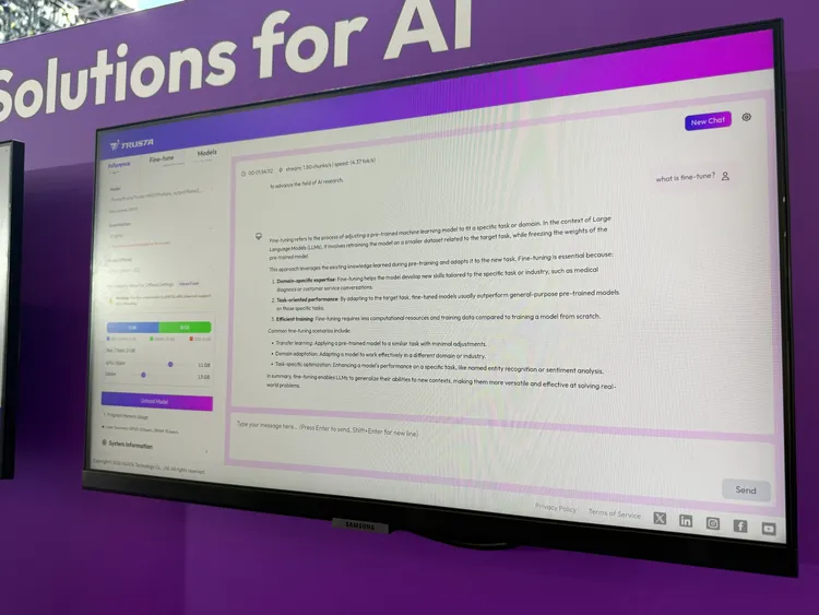 因應不同資料中心架構需求，SSD韌體需依客戶需求調整，威剛也推出AI解決方案協助客戶部署。呂承哲攝
