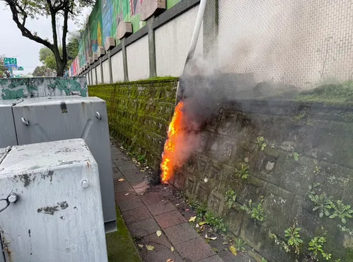 疑外力破壞！楊梅國小旁電纜線火警　台電協商因應
