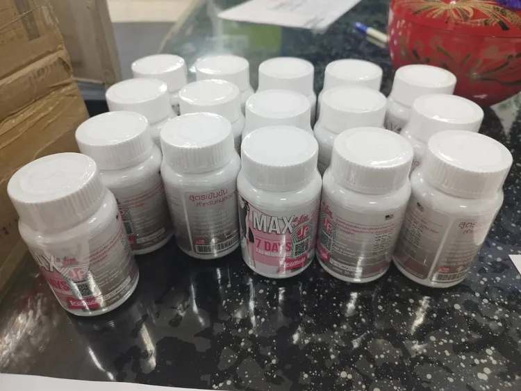 這類減肥產品多半來自泰國、越南。民眾提供